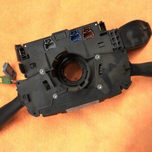 Commodo Peugeot 407 SW 1.6 HDi 2005 - Valeo 96473051XT